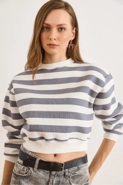 SWT-19000775-GRAY-WHITE_1