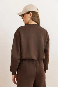 Olalook Women's Brown Fully Lined Balloon Crop Sweatshirt - Image 4