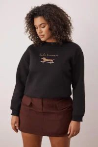 Trendyol Curve Black Dog Embroidered Crew Neck Plus Size Sweatshirt - Image 2
