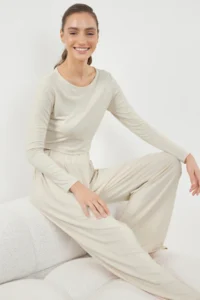 TRENDYOLMİLLA Stone Bottom Wide Leg Viscose Knitting Pajama Set - Image 2