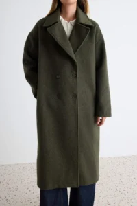 TRENDYOLMİLLA Khaki Oversized Wide Cut LONG Woolly Bowl Overcoat - Image 3