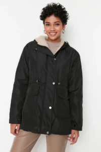 TRENDYOLMİLLA Black Hooded Inside FURRY Water Repellent Parka Overcoat - Image 2