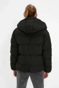 TRENDYOLMİLLA Black Hooded Rugular Pattern Water Repellent Puffer Jacket Coat - Image 14