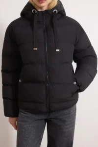 TRENDYOLMİLLA Black Hooded Rugular Pattern Water Repellent Puffer Jacket Coat - Image 3