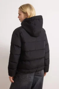 TRENDYOLMİLLA Black Hooded Rugular Pattern Water Repellent Puffer Jacket Coat - Image 4