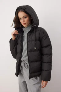 TRENDYOLMİLLA Black Hooded Rugular Pattern Water Repellent Puffer Jacket Coat - Image 7