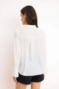 TRENDYOLMİLLA Ecru Spanish Arm Regular Normal Pattern Weaving Shirt - Image 4