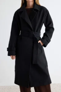 TRENDYOLMİLLA Black Oversized Wide Cut Arched LONG Woolly Bowl Overcoat - Image 4