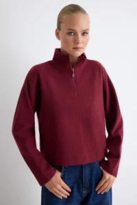 TRENDYOLMİLLA Burgundy Thessaloniki/Knitwear look Zippered Collar Regular/Normal Pattern Knitting Sweatshirt - Image 2