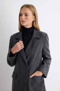 TRENDYOLMİLLA Black Regular Pattern herringbone Patterned LONG Bowl Overcoat - Image 2