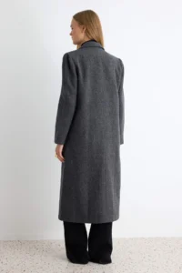 TRENDYOLMİLLA Black Regular Pattern herringbone Patterned LONG Bowl Overcoat - Image 4