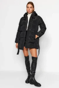 TRENDYOLMİLLA Black Regular Pattern Belted Water Repellent Puffer Jacket Coat - Image 2