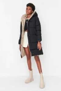 TRENDYOLMİLLA Black-Beige Double Sided Regular Pattern Hooded Water Repellent LONG Puffer Jacket Coat - Image 8