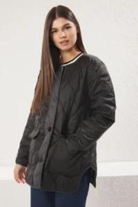 TRENDYOLMİLLA Black Oversized  Coat - Image 2