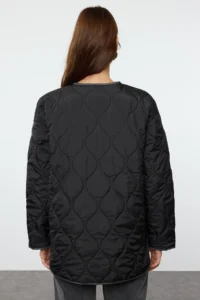 TRENDYOLMİLLA Black Oversized  Coat - Image 8