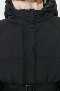 TRENDYOLMİLLA Black Oversized Pattern Hooded Arched Water Repellent Puffer Jacket Coat - Image 8