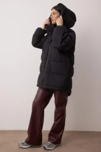 TRENDYOLMİLLA Black Oversized Pattern Hooded Water Repellent Puffer Jacket Coat - Image 2