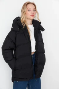 TRENDYOLMİLLA Black Oversized Pattern Hooded Water Repellent Puffer Jacket Coat - Image 7