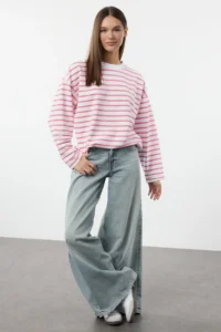 TRENDYOLMİLLA PINK Striped Oversized/Wide Cut Crew Neck Thin Knitting Sweatshirt - Image 2