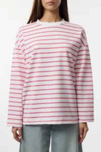 TRENDYOLMİLLA PINK Striped Oversized/Wide Cut Crew Neck Thin Knitting Sweatshirt - Image 3