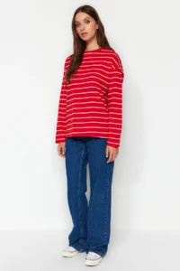 TRENDYOLMİLLA Red Striped Oversized/Wide Cut Crew Neck Thin Knitting Sweatshirt - Image 12