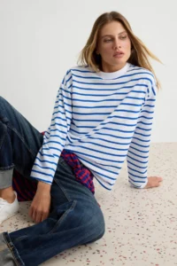 TRENDYOLMİLLA WHITE Striped Oversized/Wide Cut Crew Neck Thin Knitting Sweatshirt