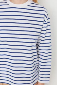 TRENDYOLMİLLA WHITE Striped Oversized/Wide Cut Crew Neck Thin Knitting Sweatshirt - Image 10