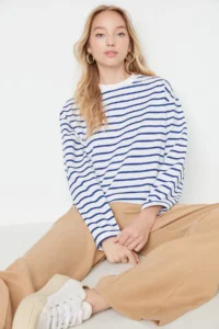 TRENDYOLMİLLA WHITE Striped Oversized/Wide Cut Crew Neck Thin Knitting Sweatshirt - Image 9