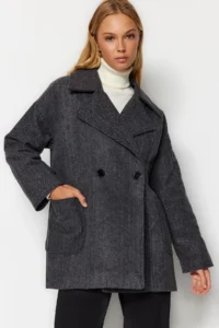 TRENDYOLMİLLA Anthracite herringbone Oversized Wide Cut Bowl Overcoat - Image 3