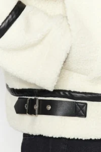 TRENDYOLMİLLA WHITE Oversized Pattern Faux Leather Detailed Plush Jacket Coat - Image 4
