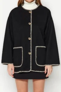 TRENDYOLMİLLA Black Embroidery Detailed  Overcoat - Image 4