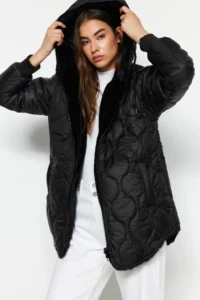 TRENDYOLMİLLA Black Regular Pattern Double Sided Hooded Plush Quilted Puffer Jacket Coat