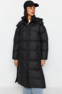 TRENDYOLMİLLA Black Regular Pattern Hooded Yandan Snap Snap Detailed Water Repellent LONG Puffer Jacket Coat - Image 3