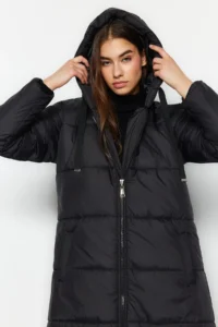 TRENDYOLMİLLA Black Regular Pattern Hooded Water Repellent LONG Puffer Jacket Coat - Image 11