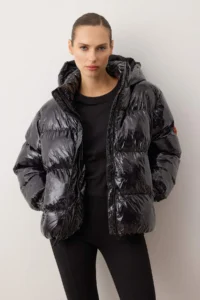 TRENDYOLMİLLA Black Oversized Pattern Hooded Shiny Water Repellent Puffer Jacket Coat - Image 2