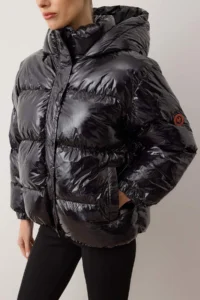 TRENDYOLMİLLA Black Oversized Pattern Hooded Shiny Water Repellent Puffer Jacket Coat - Image 3