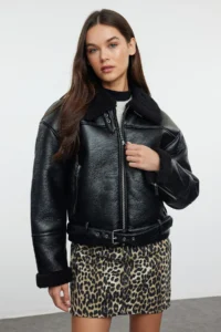 TRENDYOLMİLLA Black Regular Pattern Plush Detailed Faux Leather Biker Jacket Coat - Image 14