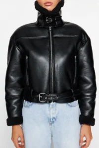TRENDYOLMİLLA Black Regular Pattern Plush Detailed Faux Leather Biker Jacket Coat - Image 8