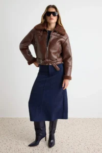 TRENDYOLMİLLA Dark Brown Regular Pattern Plush Detailed Faux Leather Biker Jacket Coat - Image 2