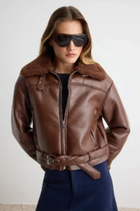 TRENDYOLMİLLA Dark Brown Regular Pattern Plush Detailed Faux Leather Biker Jacket Coat - Image 3