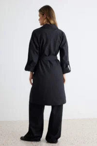 TRENDYOLMİLLA Black Oversized Belted Water Repellent LONG Trench Coat - Image 4