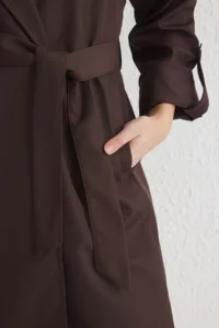 TRENDYOLMİLLA Brown Oversized Belted Water Repellent LONG Trench Coat - Image 4