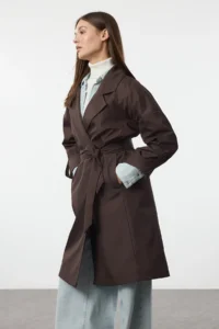 TRENDYOLMİLLA Brown Oversized Belted Water Repellent LONG Trench Coat - Image 7
