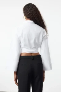 TRENDYOLMİLLA WHITE Binding Detailed Regular Normal Pattern Weaving Shirt - Image 5