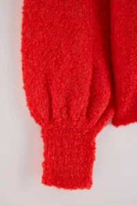 TRENDYOLMİLLA Red Buklet Basic Crew Neck textured Knitwear Cardigan - Image 7
