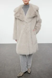 TRENDYOLMİLLA Mink Oversized Pattern LONG Fur Overcoat - Image 10