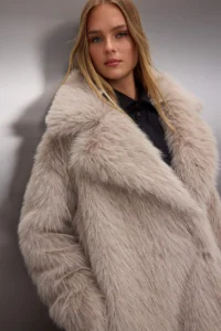 TRENDYOLMİLLA Mink Oversized Pattern LONG Fur Overcoat - Image 5