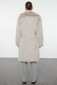 TRENDYOLMİLLA Mink Oversized Pattern LONG Fur Overcoat - Image 9