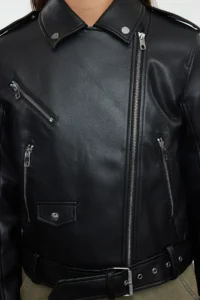 TRENDYOLMİLLA Black Regular Pattern Faux Leather Biker Thin Jacket Coat - Image 4