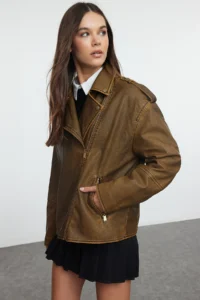 TRENDYOLMİLLA Brown Oversized Pattern Washing Effect Faux Leather Biker Thin Jacket Coat - Image 7